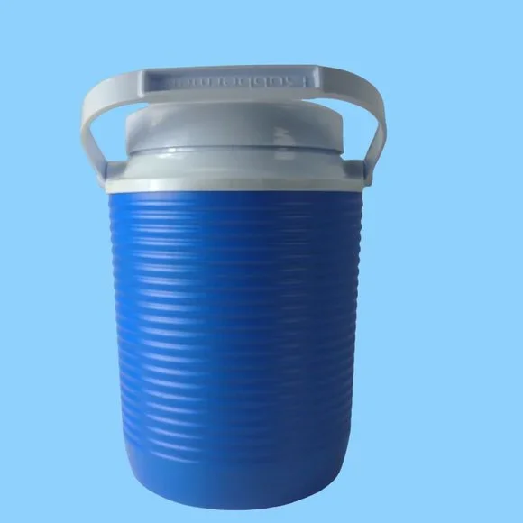 Vintage Rubbermaid One Gallon Drinking Cooler W/Handle/Spout Blue Ribbed 11” - Picture 6 of 10